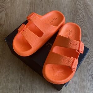 NEW Trillium Maura Orange Adjustable Double Buckle EVA Slide Sandals size 7